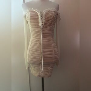 Fashion nova NWT White Bodycon Mesh off shoulder dress Sz XS
